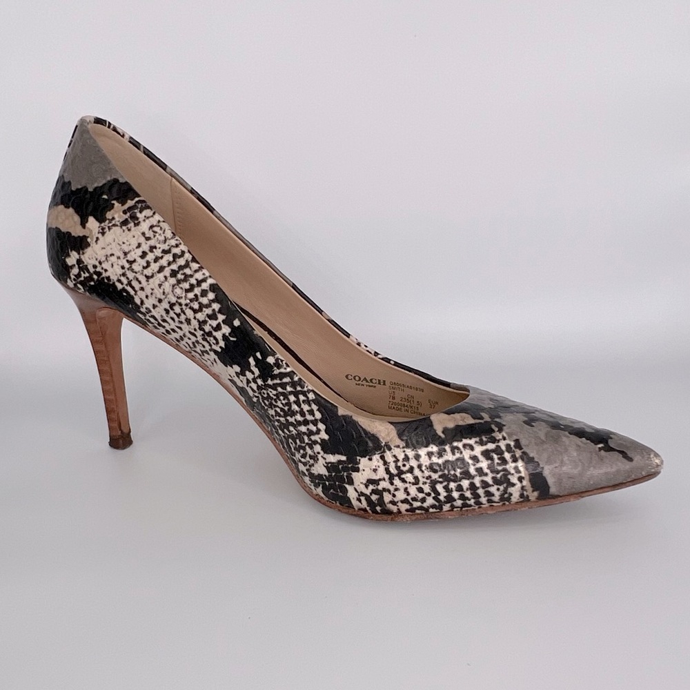 Coach Heels size 7 US, 37 EUR.